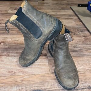 Blundstones w/BRAND NEW SUPERFEET INSOLES - tall boot womens size 8